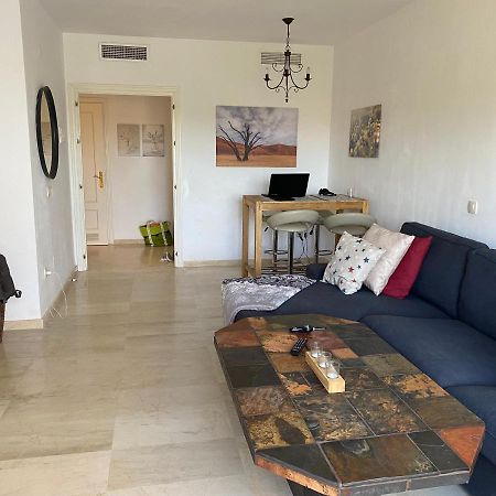 エステポナBahia De Casaresアパートメント エクステリア 写真